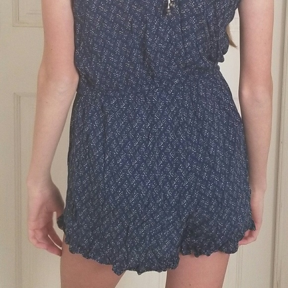 Romper - Picture 3 of 4